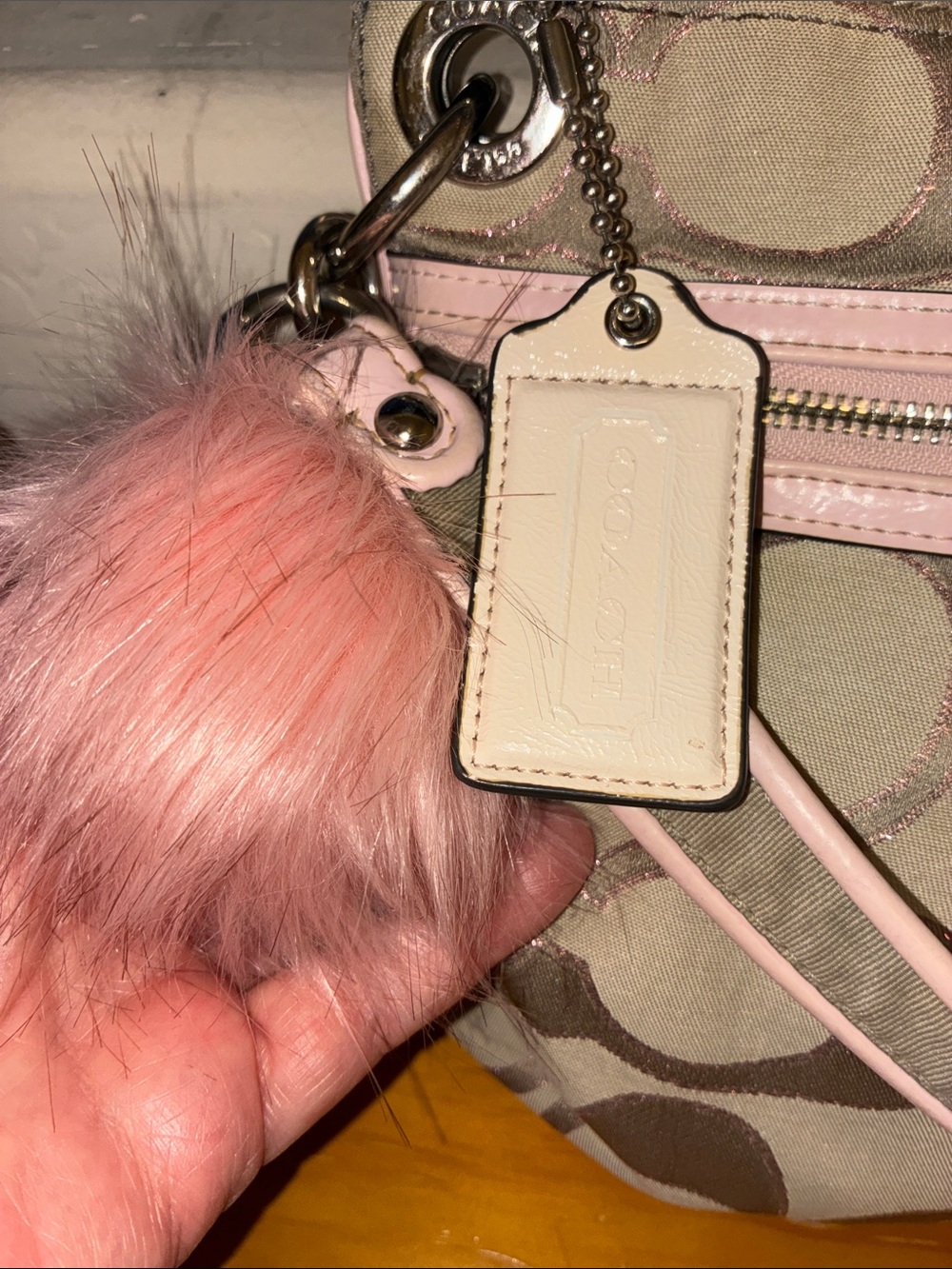 Coach Signature Canvas Shoulder Bag in Pink and Khaki - Picture 4 of 11